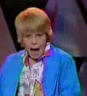 Duffy Lucas Performs "Sussudio" on Puttin' on the Kids